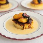 Receita de Rabanada com pêssegos e creme inglês Paola Carosella